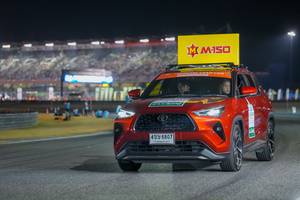 BIB: 6807, 150
                            <button type="button" onclick="openModal(22996983)" class="btn btn-primary btn-sm float-right btn-popup" data-toggle="modal" data-target=".modal-high-quality">
                        <i class="fas fa-shopping-cart"></i> Add to Cart
                    </button>
                                            <button type="button" onclick="isThisMe(22996983, true)" class="btn btn-success btn-sm float-right btn-popup btn-isme hidden" data-toggle="tooltip" data-placement="bottom" title="นี่คือรูปของคุณใช่ไหม คลิกที่นี่เพื่อเอาเข้าอัลบั้ม">
                        <i class="fas fa-plus"></i> Add to album
                    </button>
                    <button type="button" onclick="isThisMe(22996983, false)" class="btn btn-warning btn-sm float-right btn-popup btn-isnotme hidden">
                        <i class="fas fa-ban"></i> Remove from album
                    </button>